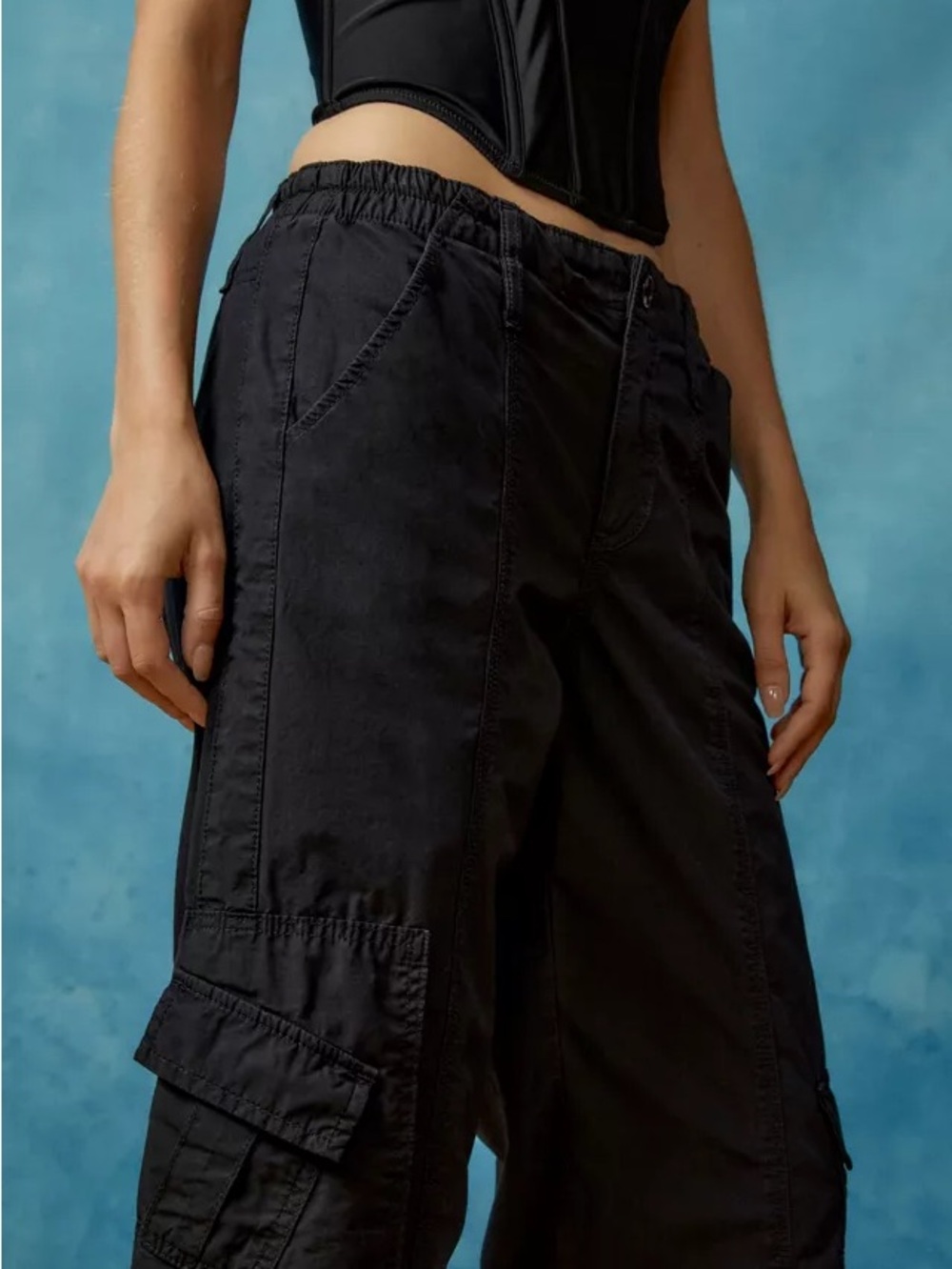Divided Black Wide-Leg Cargo Pants